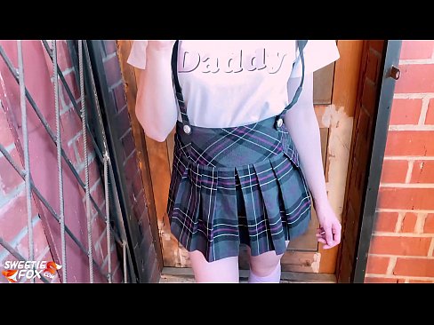 ❤️ Studentessa succhia il suo cazzo profondamente e scopa invece delle lezioni Video di sesso di qualità al it.sexafinkarasskaz.ru ❌