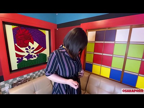 ❤️ Puttana giapponese con grandi tette si masturba con sex toys e ha un orgasmo. Parla in un'intervista della sua esperienza di scopata. Tette enormi e figa pelosa che geme forte. Osakaporn Video di sesso di qualità al it.sexafinkarasskaz.ru ❌